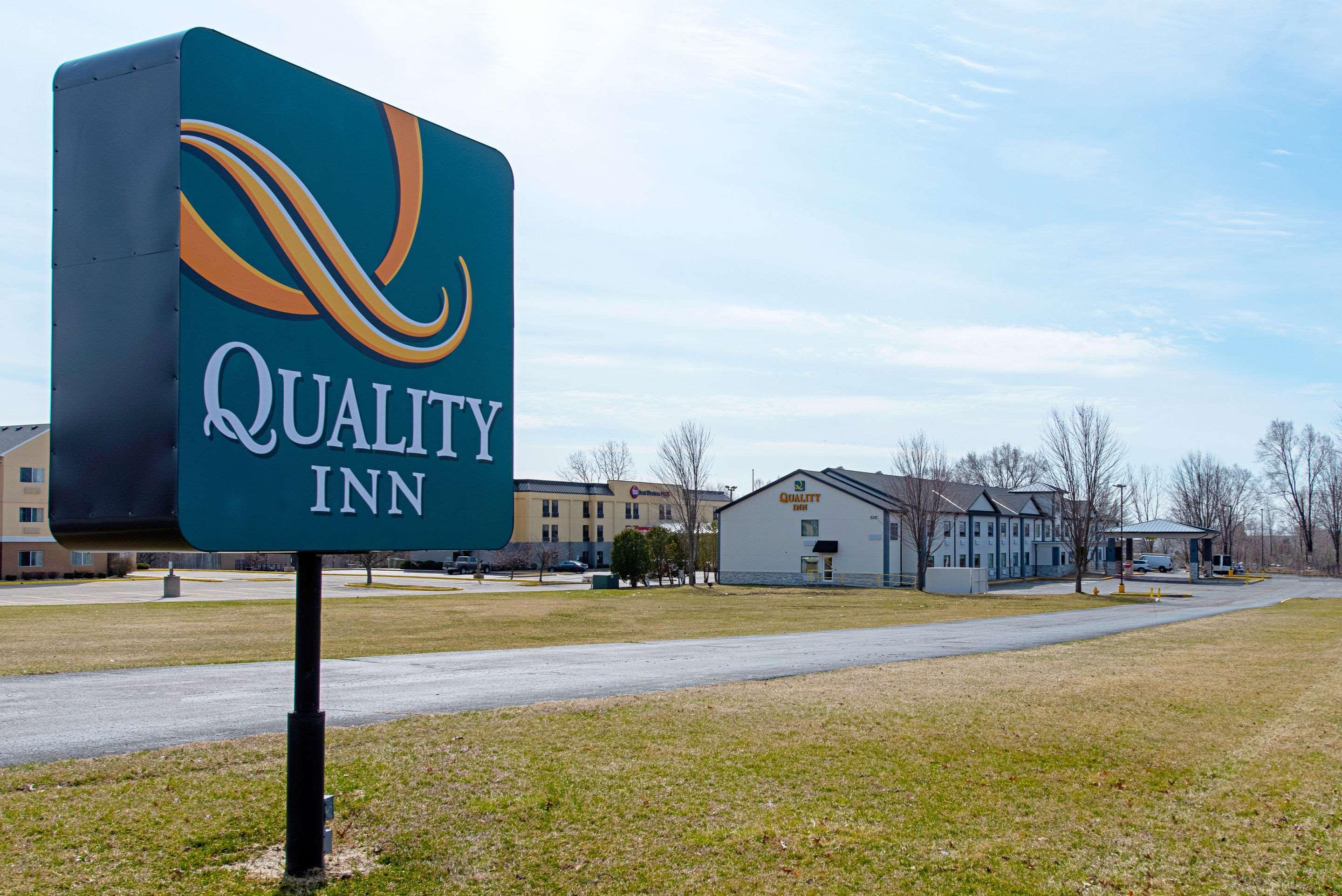 Quality Inn Mishawaka Near Notre Dame Buitenkant foto