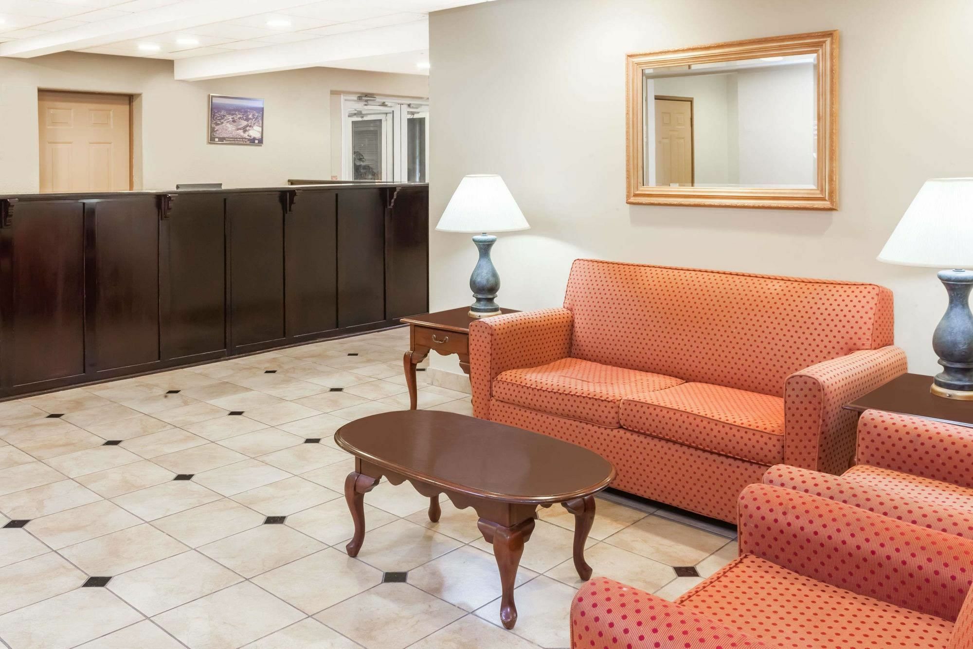 Quality Inn Mishawaka Near Notre Dame Buitenkant foto